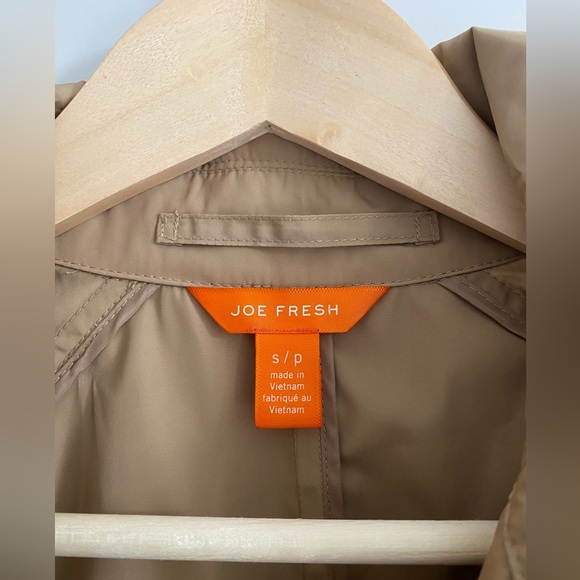 Joe Fresh Trench Coat - Picture 4 of 4